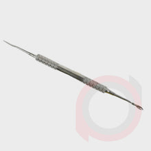 Load image into Gallery viewer, Wax Carver Roach
